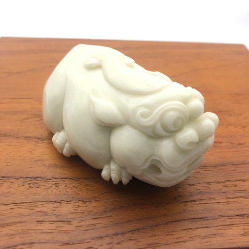 高品質本物！和田玉の置物★青花黄皮の貔貅証明書付き 高品質本物！和田玉の置物☆青花黄皮の貔貅証明書付き