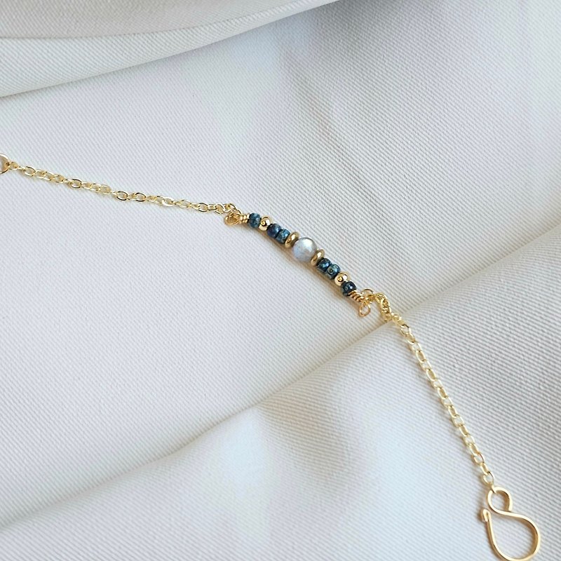 Labradorite blue bracelet - สร้อยข้อมือ - คริสตัล 