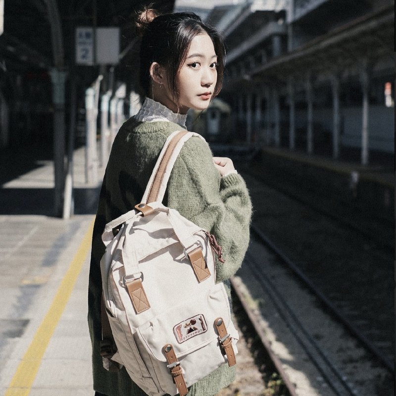 【DOUGHNUT】14吋 防潑水 後背包 馬卡龍 水壺格 旅行-石色 DW - 電腦袋 - 環保材質 白色