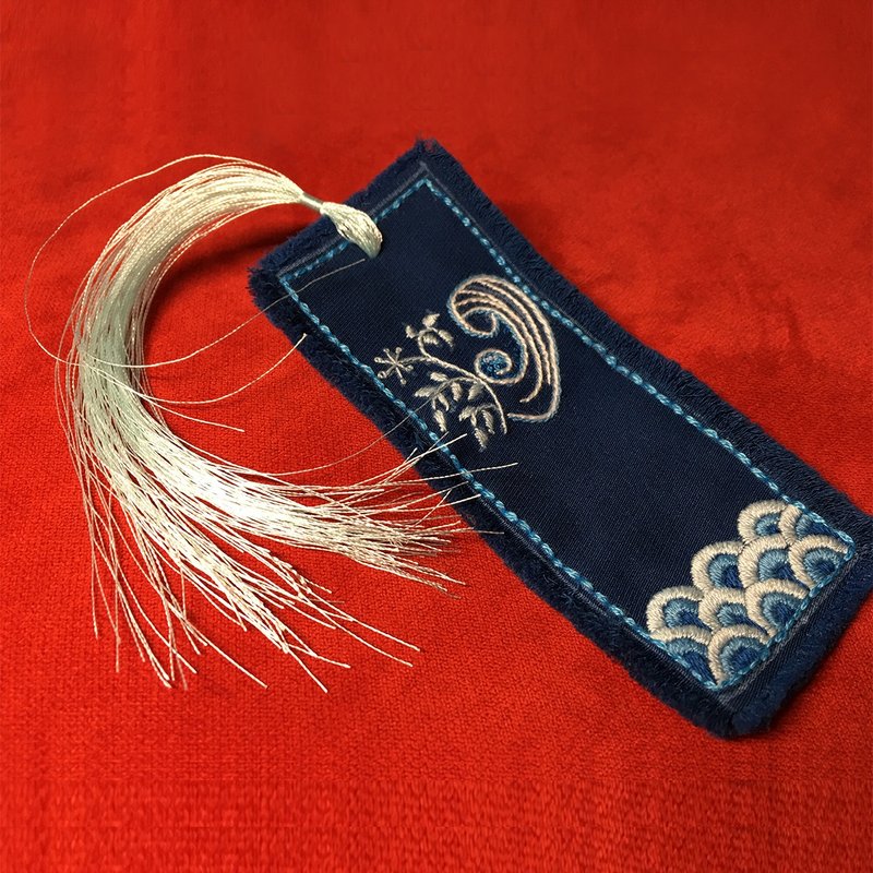 【聖母懷抱小耶穌】原創手工刺繡書簽   - 書籤 - 繡線 藍色