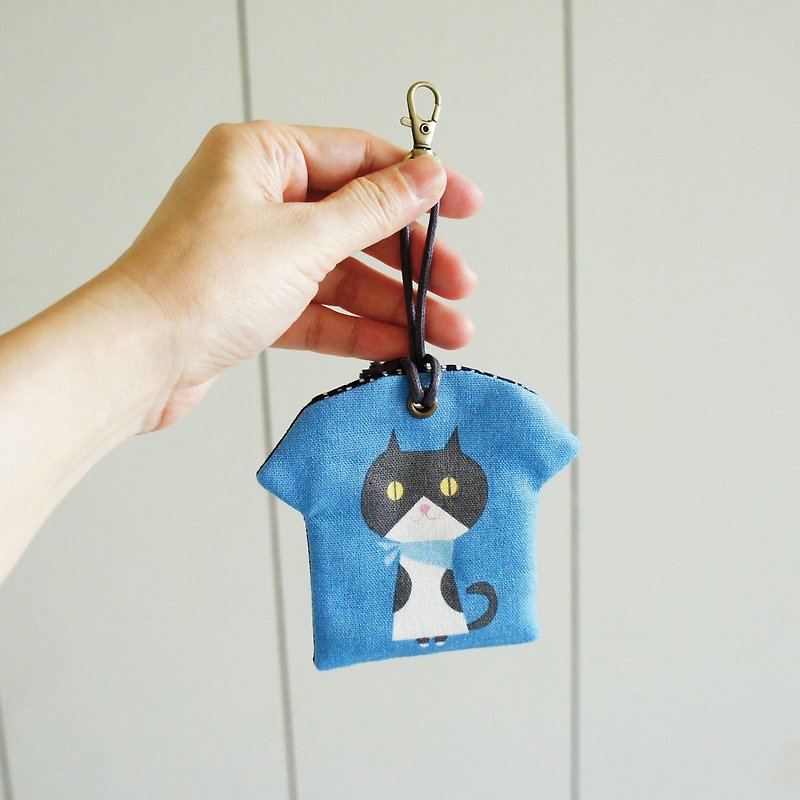 Lovely Japanese cotton Linen pocket [Black Cat T-shirt style peace symbol amulet bags] poetry sign, blue and gray - Omamori - Cotton & Hemp Blue
