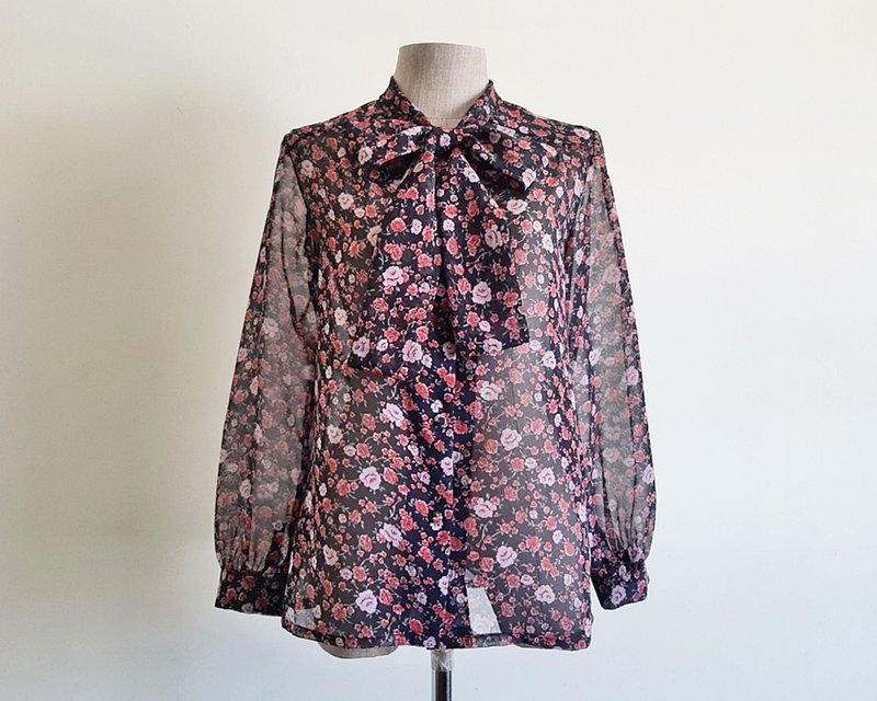 XS Vintage Black Red Floral Print Bow Tie Neck Blouse Womens Sheer Chiffon Top - 女上衣/長袖上衣 - 聚酯纖維 黑色