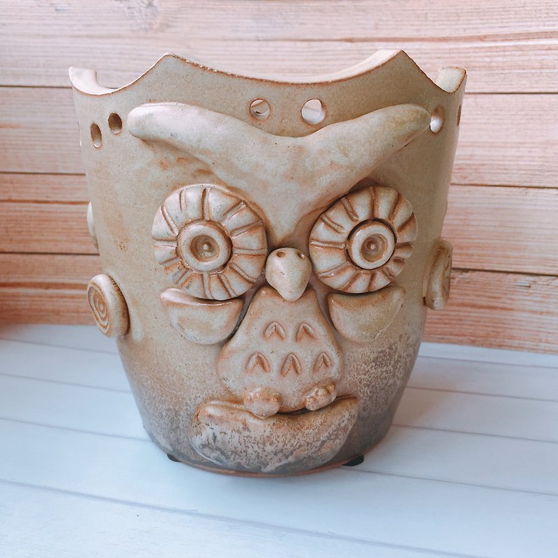 Yoshinoya │ P-48 Owl Handmade Pottery Trees Multi-meat Plant Treated Cute Artist Three-inch Pot - เซรามิก - ดินเผา 