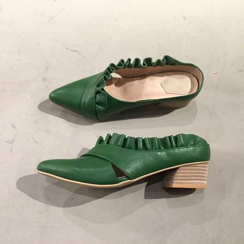 /The Deep/  Bubblegum Coral - Green Leather Handmade Mule Shoes - รองเท้าลำลองผู้หญิง - หนังแท้ สีเขียว