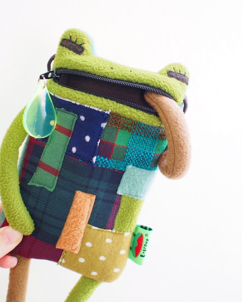E * group A frog saliva Patchwork bag (brown-green) iphone6 ​​+. I7 + cell phone pocket - อื่นๆ - ผ้าฝ้าย/ผ้าลินิน สีเขียว