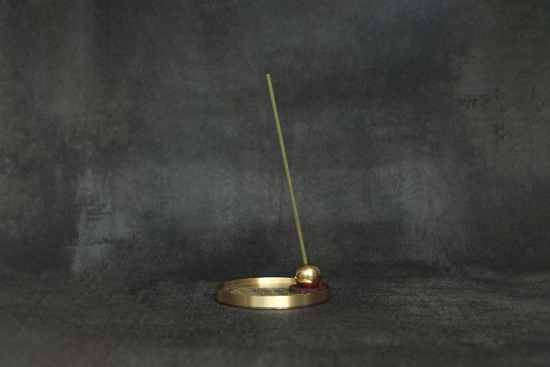 UNIC copper disc leather incense sticks holder/ Bronze incense sticks disc/pito copper Bronze incense holder/Japanese style incense sticks - Fragrances - Copper & Brass Gold