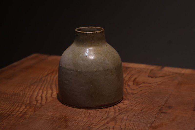 earth color vase - Pottery & Ceramics - Pottery Silver