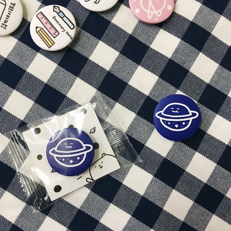 Royal Blue Planet / Badge - Badges & Pins - Plastic 