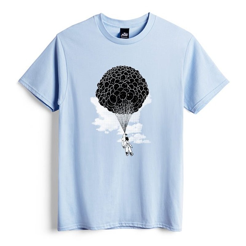 Flying to Space-Water Blue-Unisex T-shirt - เสื้อยืดผู้ชาย - ผ้าฝ้าย/ผ้าลินิน สีน้ำเงิน
