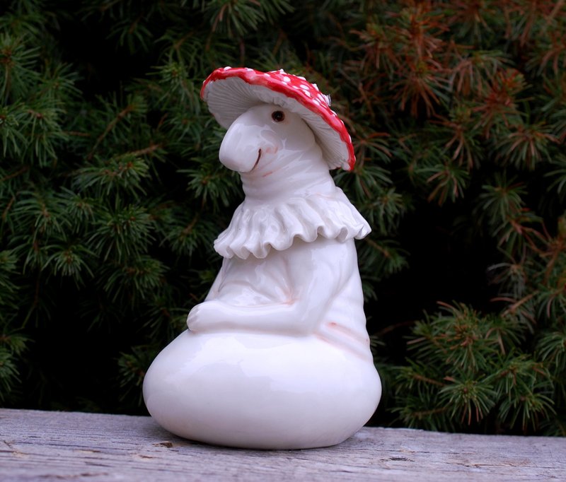 Magic Mushroom Amanita Handmade ceramic figurine Funny meme Sculpture - 擺飾/家飾品 - 瓷 多色