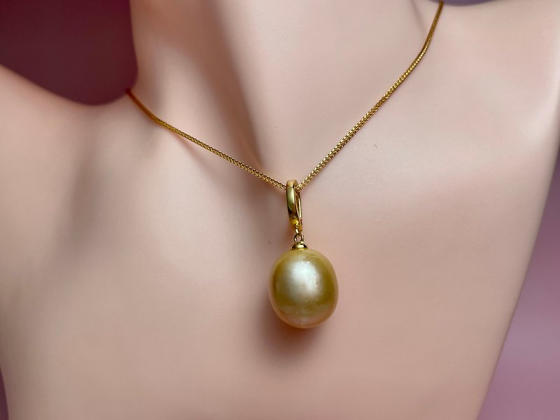 Natural sea water pearl South Sea gold pearl Silver universal buckle pendant gift necklace - สร้อยคอ - ไข่มุก สีทอง