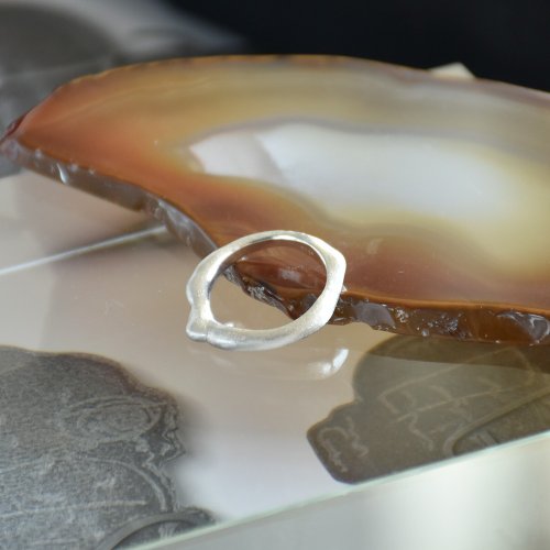 S-JEWELRY首飾店 原創設計S925銀手工簡約熔融磨砂純銀戒指 港碼16-17號