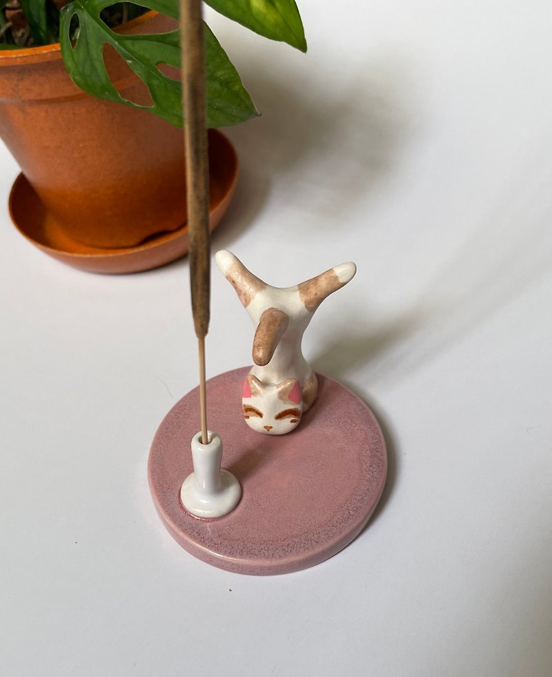 Yoga cat incense seat - Fragrances - Pottery 