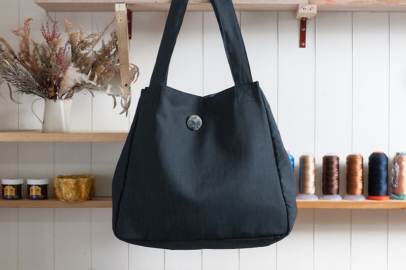 Handmade plain single-shoulder stray bag/large capacity/side backpack/single-shoulder/clear proofing - กระเป๋าแมสเซนเจอร์ - ผ้าฝ้าย/ผ้าลินิน สีน้ำเงิน