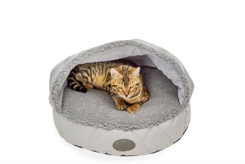 Hooded cat bed Grey with grey faux fur 55 cm - 寵物床 - 棉．麻 銀色