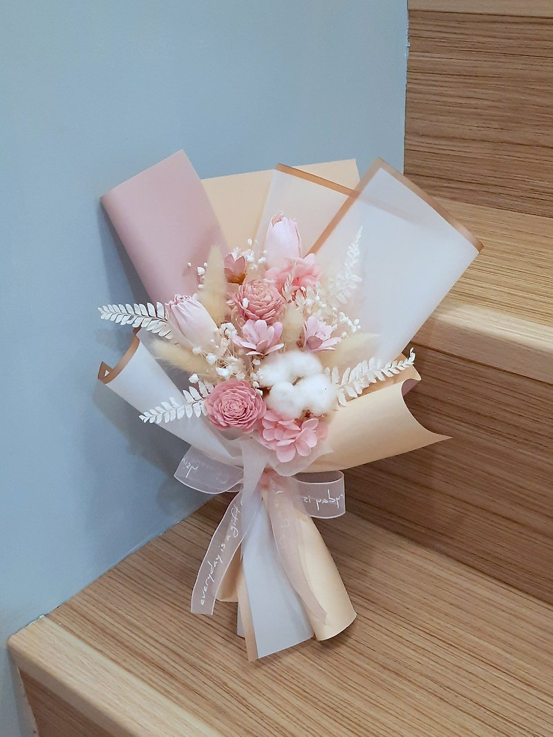 Gentle milk tea powder Korean bouquet (milk tea color/photo props/birthday gift/dry bouquet) - Dried Flowers & Bouquets - Plants & Flowers Pink