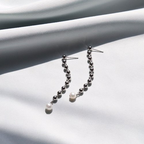 no.29 ボールチェーンパールピアス~plus stainless ball chain pearl pierce ~