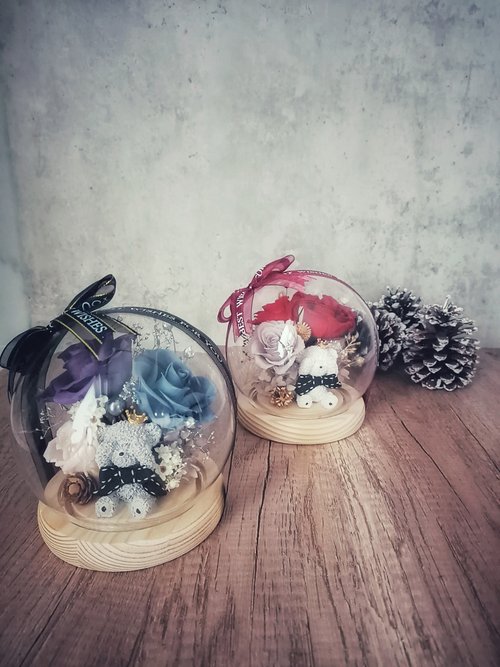 薄荷貓不凋花、乾燥花藝坊 熊熊永生花玻璃罩夜燈款 畢業禮/生日禮/交換禮/聖誕節/情人節