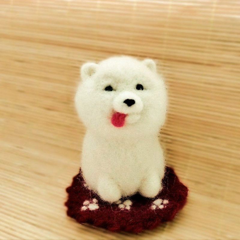 Wool Stuffed Dolls & Figurines White - Handmade toy. Samoyed dog wool figurine. Sweet little dog.