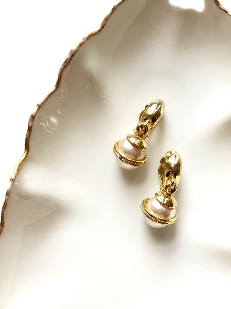 Vintage Sphere Pearl Gold Dangle Earrings - Earrings & Clip-ons - Precious Metals Gold