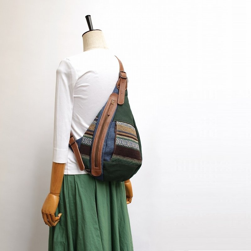 Shoulder bag · Ethnic patchwork - กระเป๋าเป้สะพายหลัง - ผ้าฝ้าย/ผ้าลินิน สีนำ้ตาล
