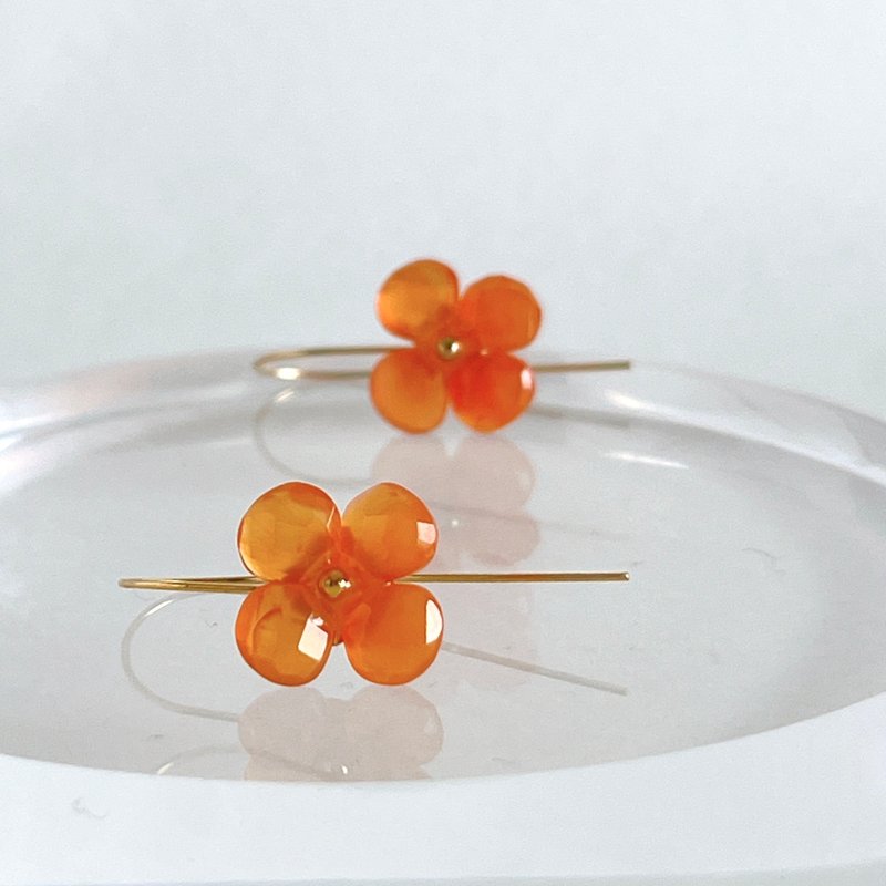 Carnelian single flower Clip-On - Earrings & Clip-ons - Semi-Precious Stones Orange