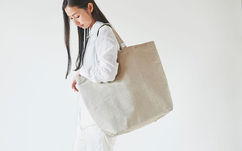 [Restock] Linen canvas tote bag (L) - กระเป๋าถือ - ผ้าฝ้าย/ผ้าลินิน สีกากี