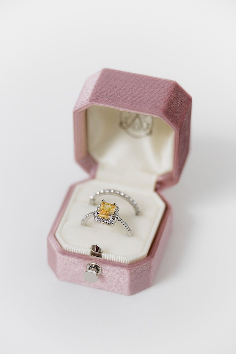Velvet Ring Box - OCTAGON LOCK GRAND - Handmade Monogram Vintage Style Proposal - General Rings - Other Materials Pink