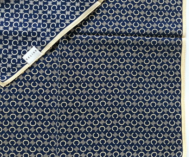 kkk　セリーヌ　ハンガー　ガーメント セリーヌ ヴィンテージ ハンカチ ラグジュアリー メンズ ポケット