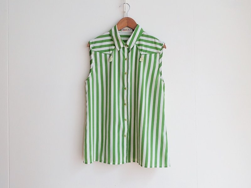 Vintage / Shirt / Hand Sleeveless no.168 - เสื้อเชิ้ตผู้หญิง - เส้นใยสังเคราะห์ สีเขียว