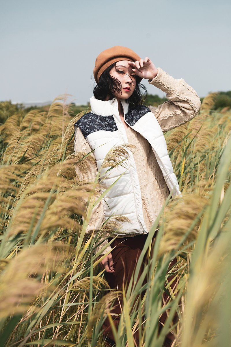 Image Taiwan Vest - Women's Casual & Functional Jackets - Polyester White
