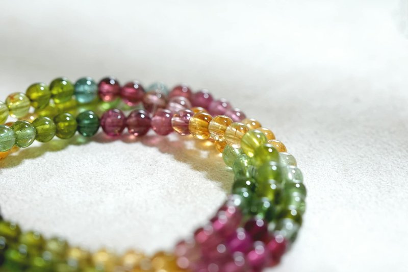 Vitreous Rainbow Tourmaline - สร้อยข้อมือ - คริสตัล หลากหลายสี