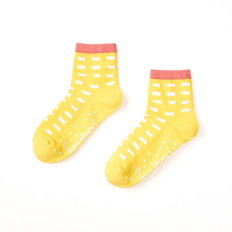 Piggy and Pepper/Yellow (13-15cm, 16-18cm, 19-22cm) - MIT children's mid-calf socks - ถุงเท้า - ผ้าฝ้าย/ผ้าลินิน สีเหลือง