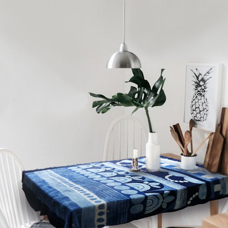 Takuya Aizen - blue batik tablecloth / Variety - ผ้ารองโต๊ะ/ของตกแต่ง - วัสดุอื่นๆ สีน้ำเงิน