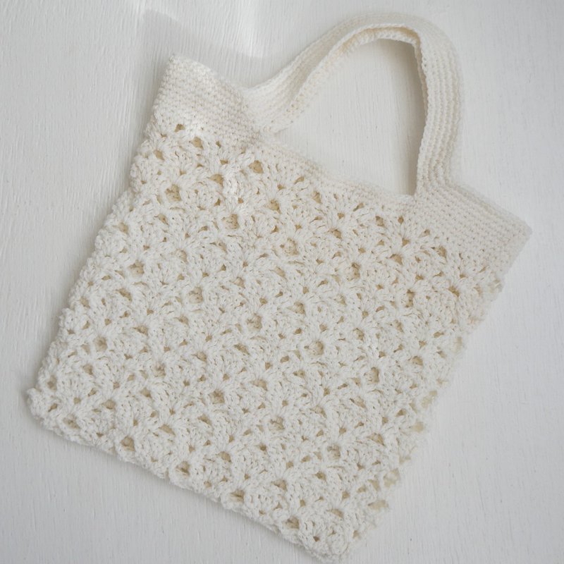Ba-ba handmade Openwork tote bag No.MB38 - Handbags & Totes - Other Materials White