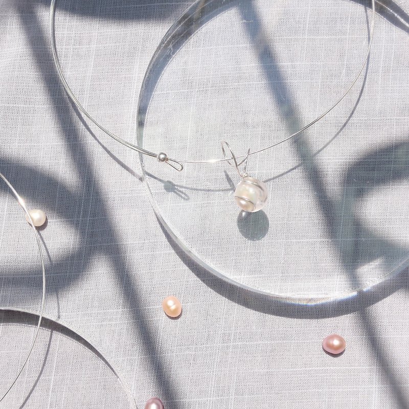 Iced pearls. Pendant - 925 sterling silver necklace - สร้อยติดคอ - ไข่มุก สึชมพู