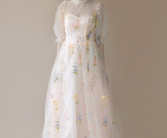 【Marchesa Notte】ロングドレス チュール 刺繍 花柄 ホワイト ダリアブラン限定の花刺繍チュールロングドレススリーブ