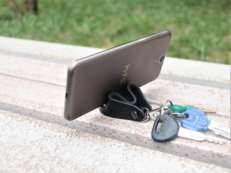 Simple mobile phone holder key ring/It's easy to watch videos/Pure black - Keychains - Genuine Leather Black