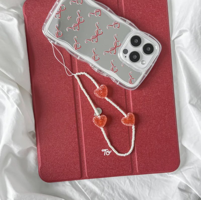 Icing Candy in Red mobile phone beaded charm - อุปกรณ์เสริมอื่น ๆ - วัสดุอื่นๆ 