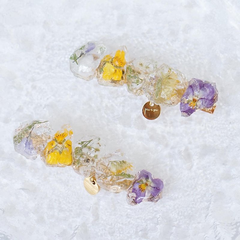 春の花の鉱石のヘアピン - ヘアアクセサリー - その他の素材 透明