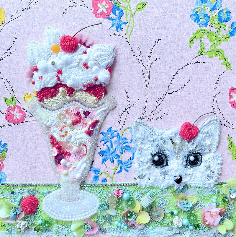 ビーズ 刺繍  猫とパフェ - ウォールデコ・壁紙 - 刺しゅう糸 