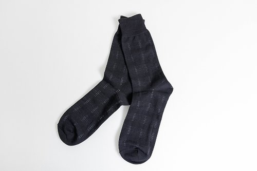 ORINGO 林果良品 雨點條紋紳士襪 經典黑