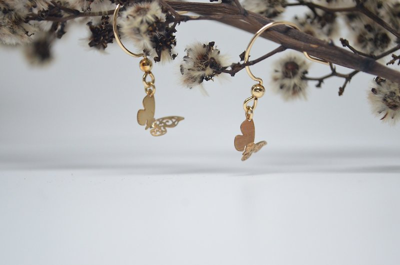 Dancing butterfly basket empty wings / hanging / 14k American gold / earrings - Earrings & Clip-ons - Other Metals Gold