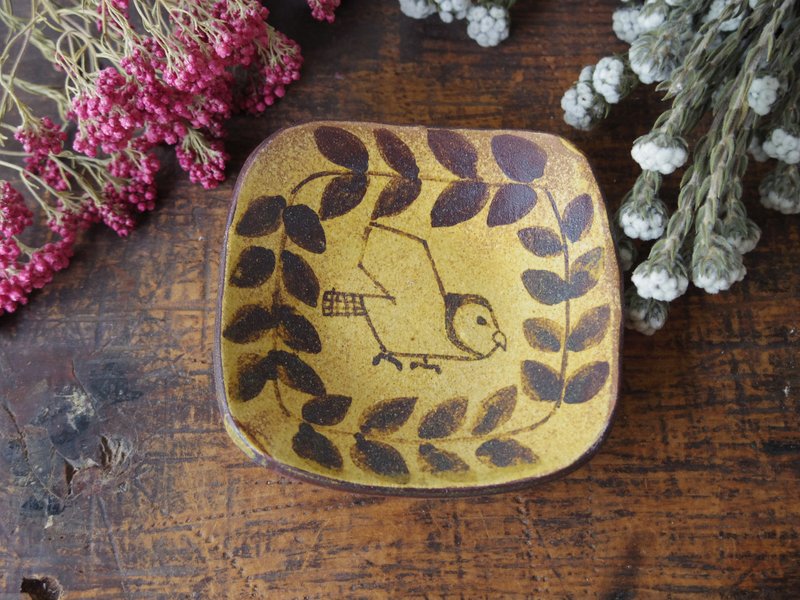 Tiny plate with Barn owl - Plates & Trays - Pottery Black