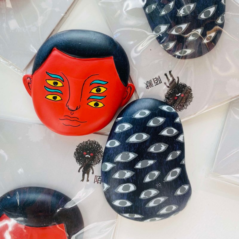 國美館衍生文創小物 陌默公仔冰箱貼 - 磁鐵 - 其他材質 紅色