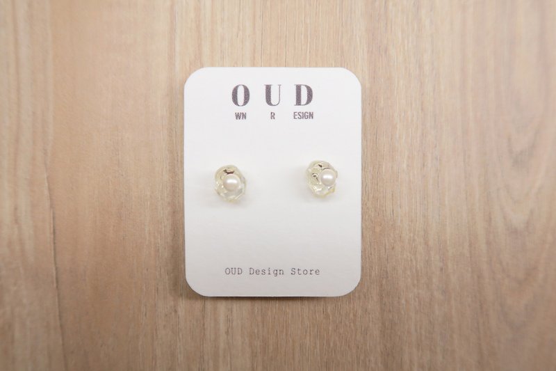 OUD Original. Handmade Geometric. MOP With Pearl Earring/Clip-on - ต่างหู - เงินแท้ 