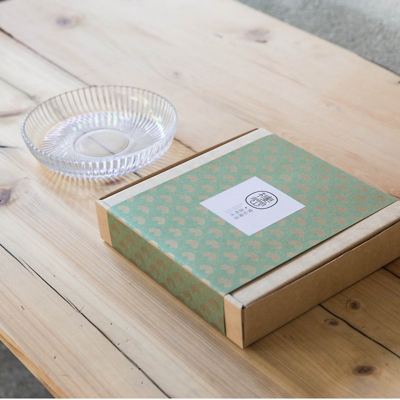 Constellation SECLUSION OF SAGE / Limited gift box _ green pine _ corrugated flat chassis - Small Plates & Saucers - Glass Transparent