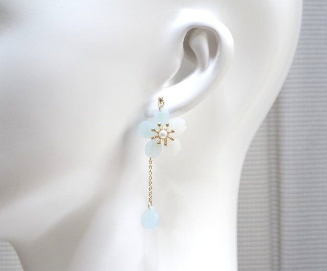 レジン イヤリング アイスブルー ドライフラワー アシンメトリー