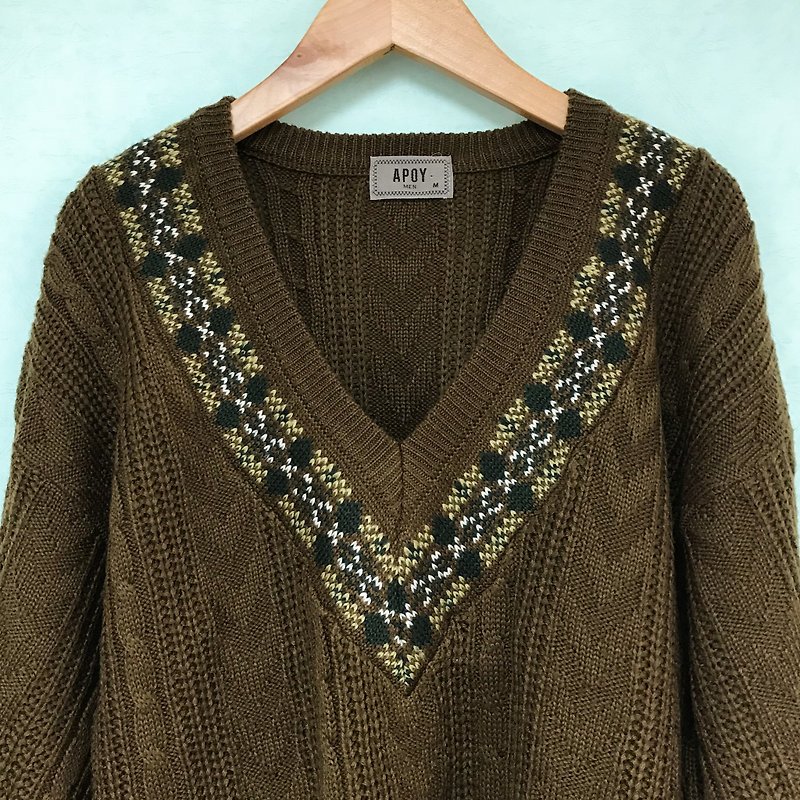 Sweater / Dark Olive Green V-neck Sweater - Women's Sweaters - Wool Green