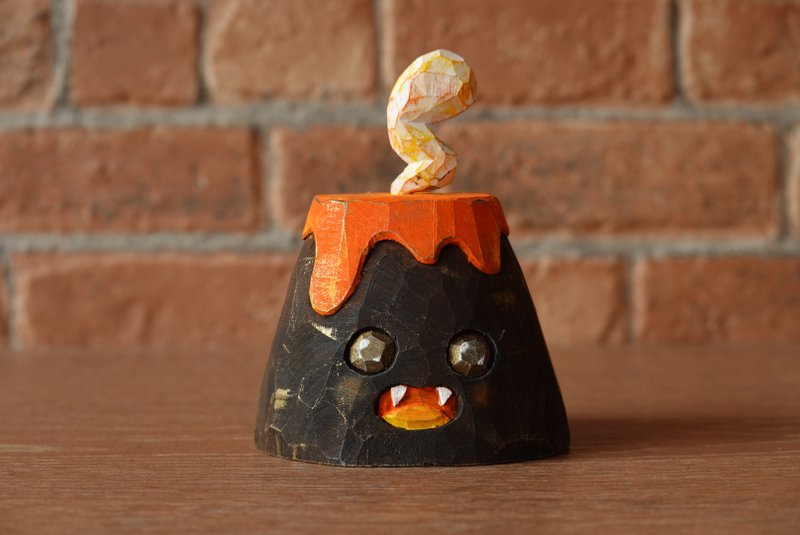 Volcanic eruption - 公仔/玩偶 - 木頭 咖啡色